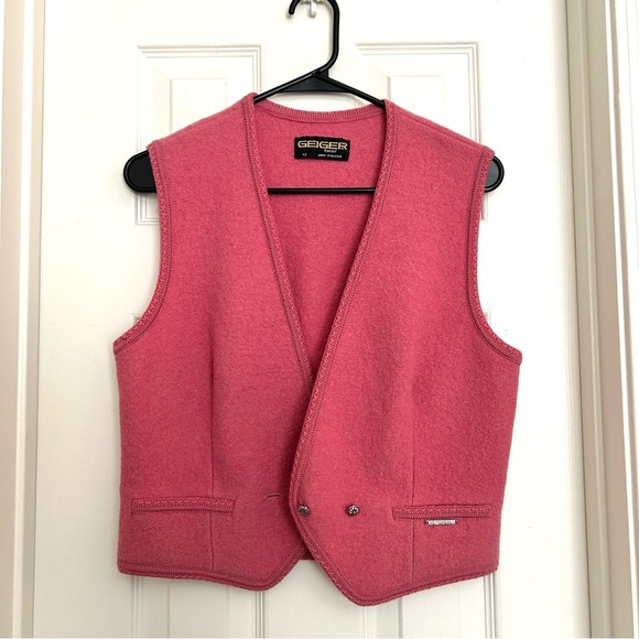 Vintage Geiger Vest Pink 100% Boiled Wool Austria Size 42 or U.S. Size Small - Picture 2 of 16